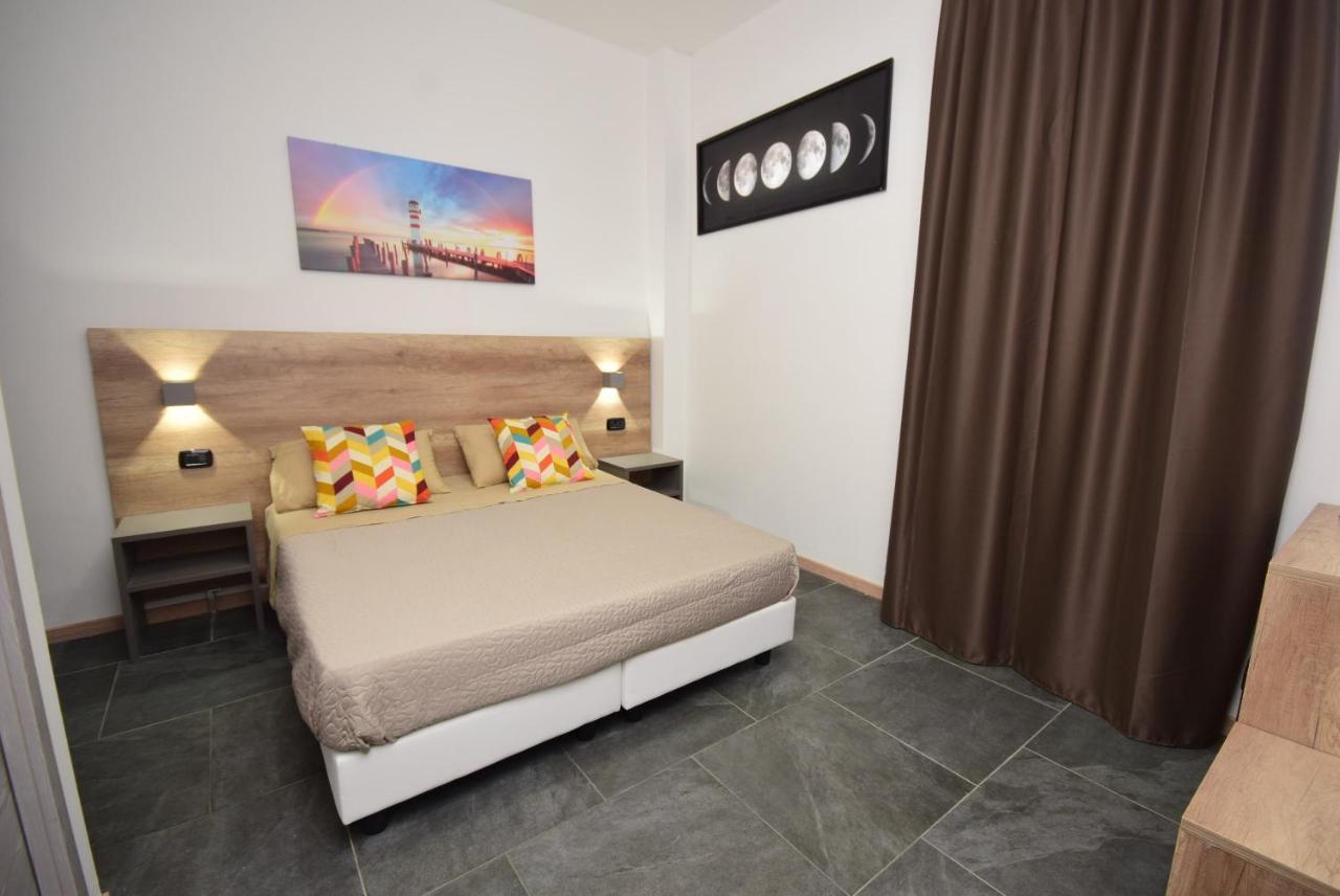 Hotel Crisvan Rimini Eksteriør bilde