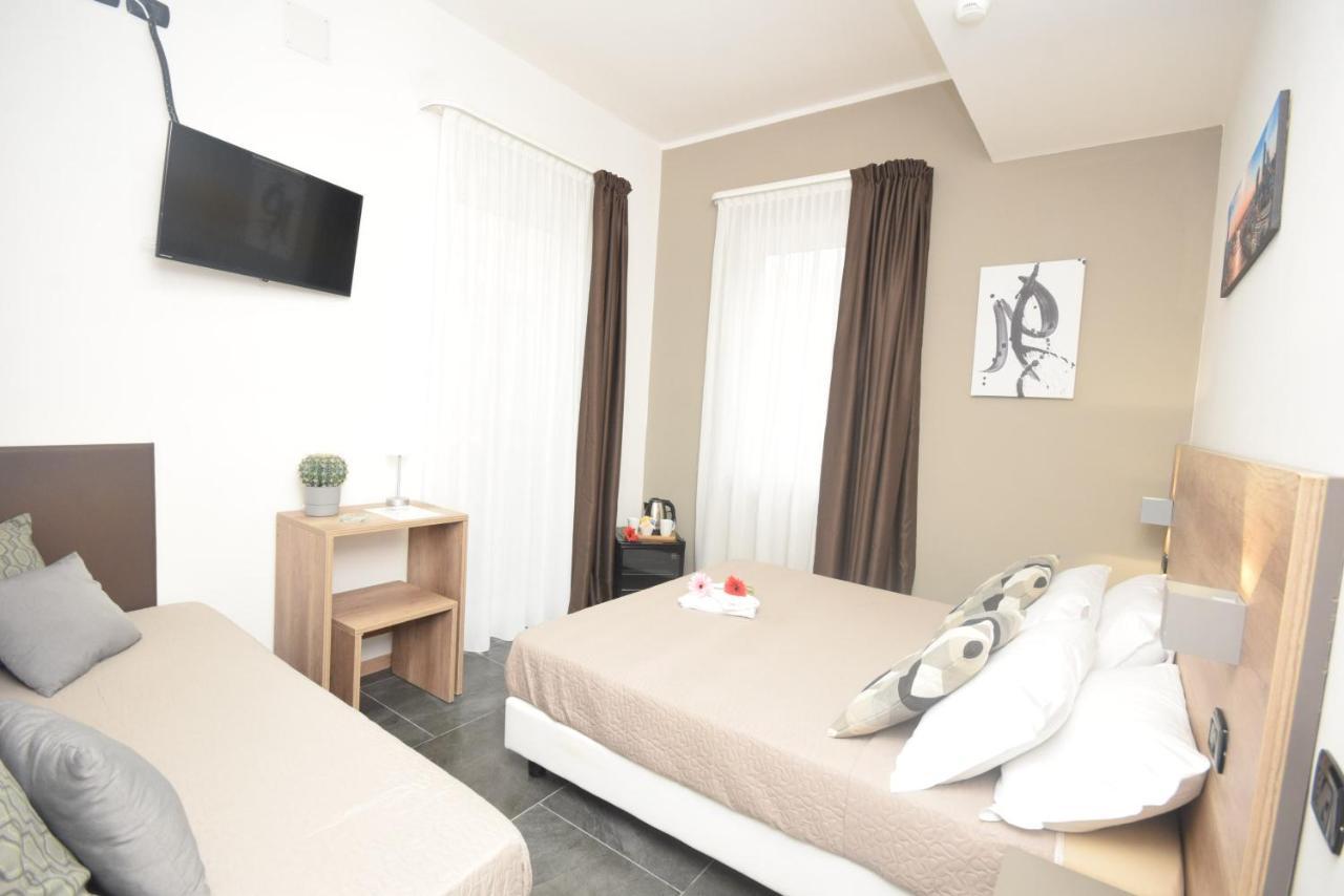 Hotel Crisvan Rimini Eksteriør bilde