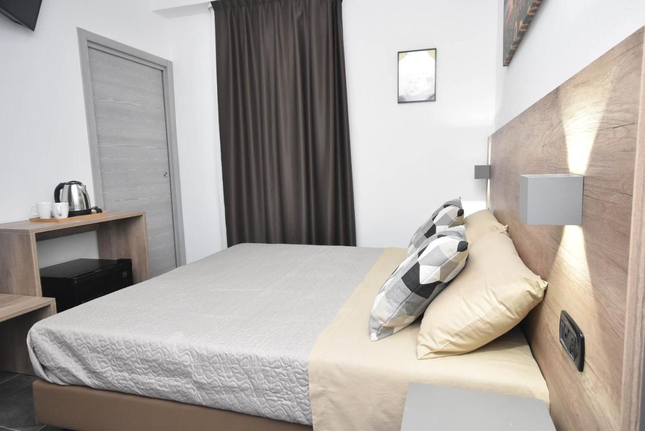 Hotel Crisvan Rimini Eksteriør bilde
